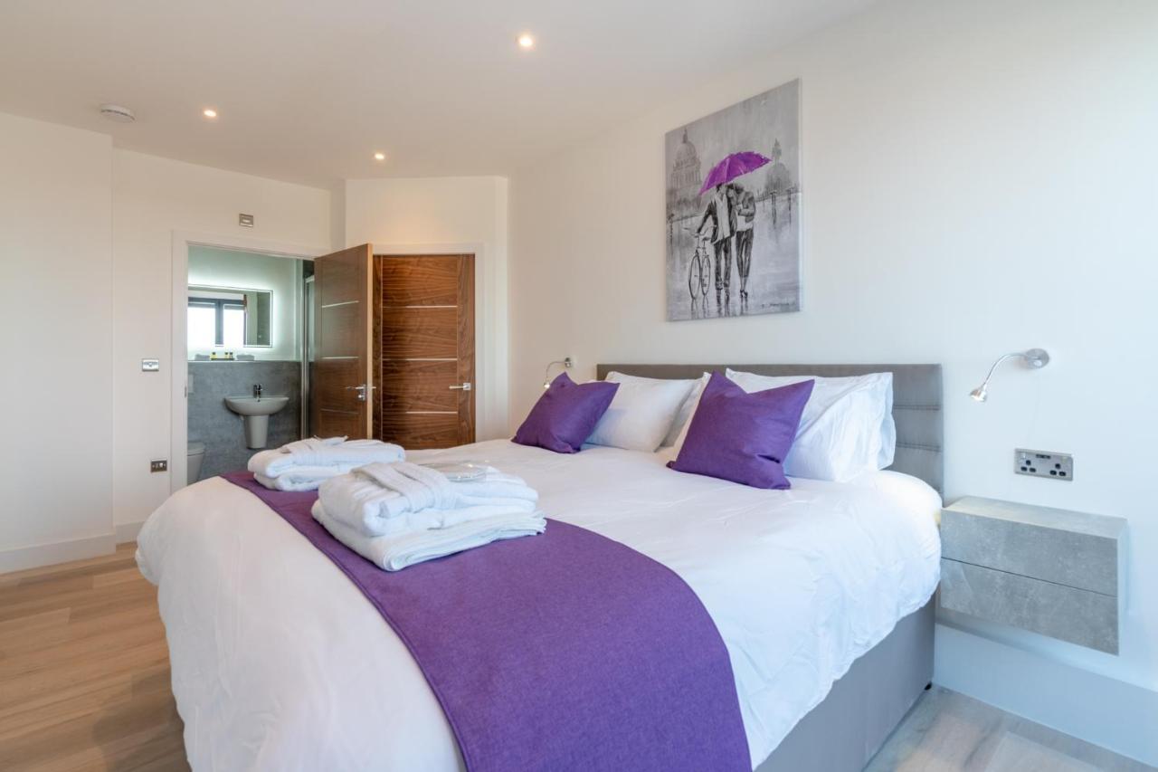 Central Penthouse With Hot Tub & Views 22 Τσέλτενχαμ Εξωτερικό φωτογραφία