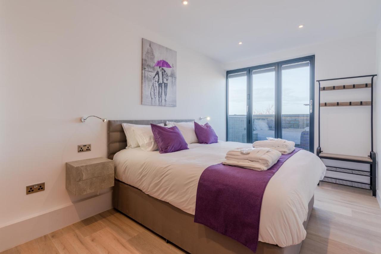 Central Penthouse With Hot Tub & Views 22 Τσέλτενχαμ Εξωτερικό φωτογραφία