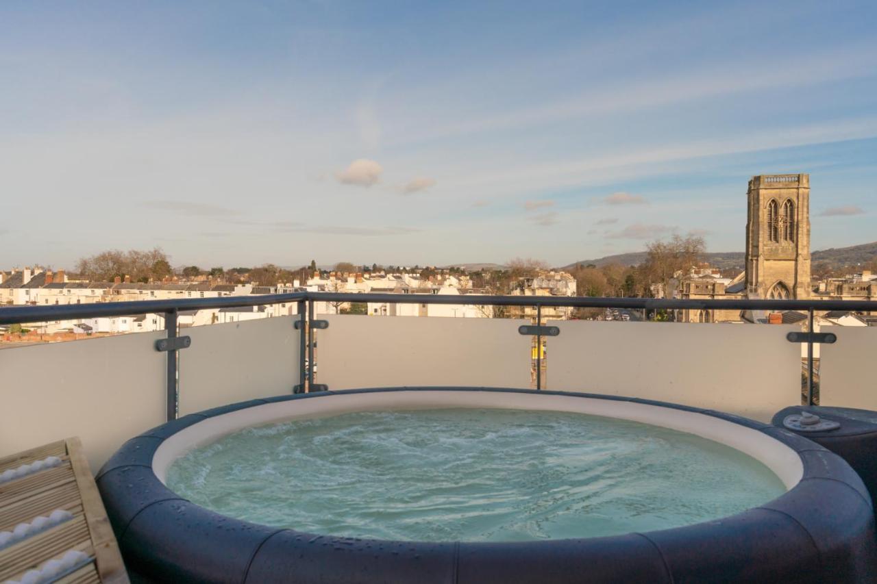 Central Penthouse With Hot Tub & Views 22 Τσέλτενχαμ Εξωτερικό φωτογραφία