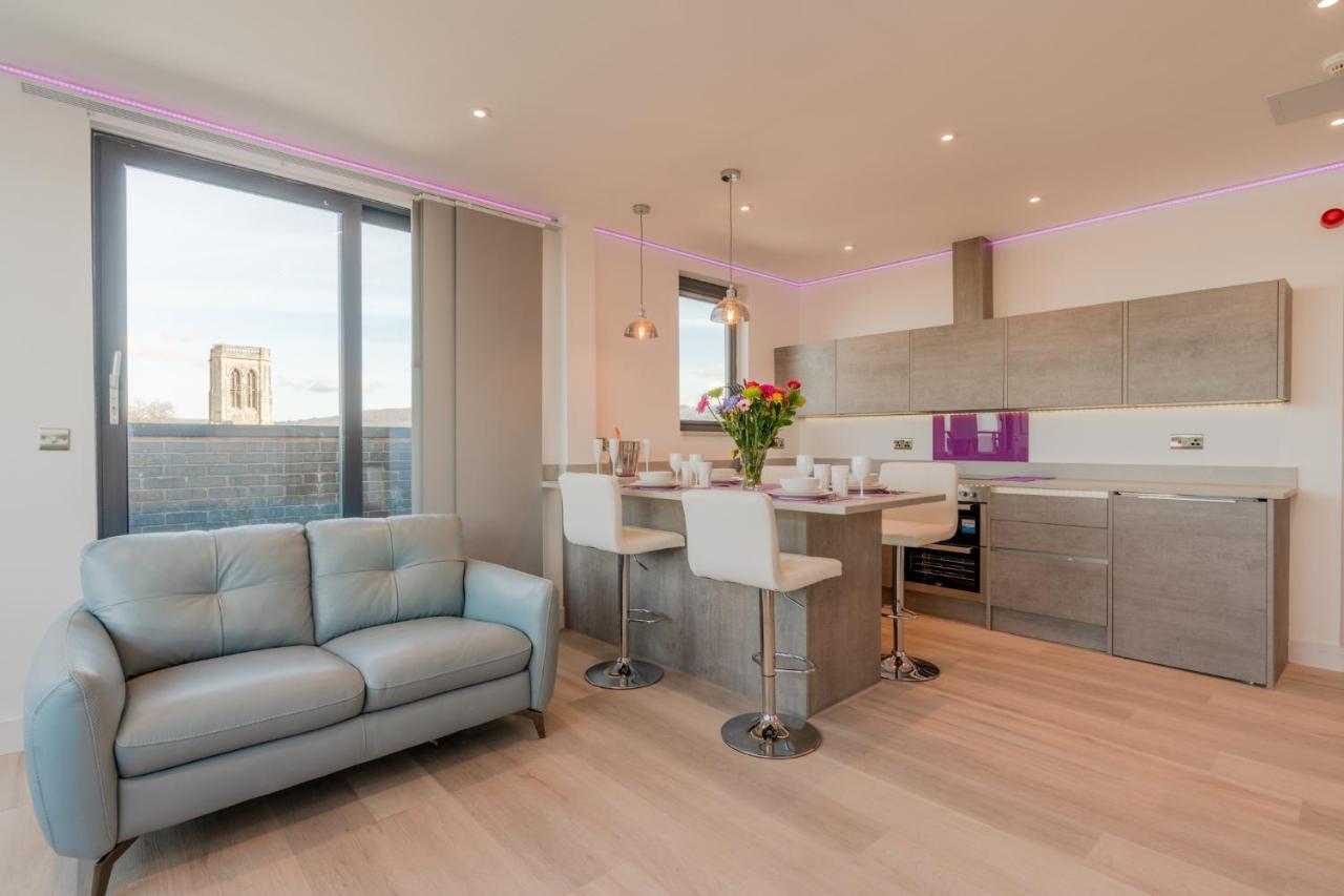 Central Penthouse With Hot Tub & Views 22 Τσέλτενχαμ Εξωτερικό φωτογραφία